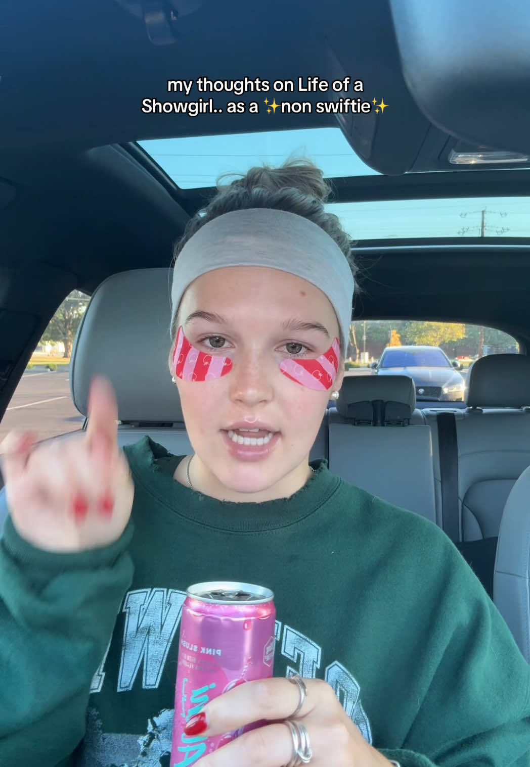 I think it’s fun, not that serious & you can tell she’s in love & loved touring 🥹 Personally, I love it ALOT 🤌🏼