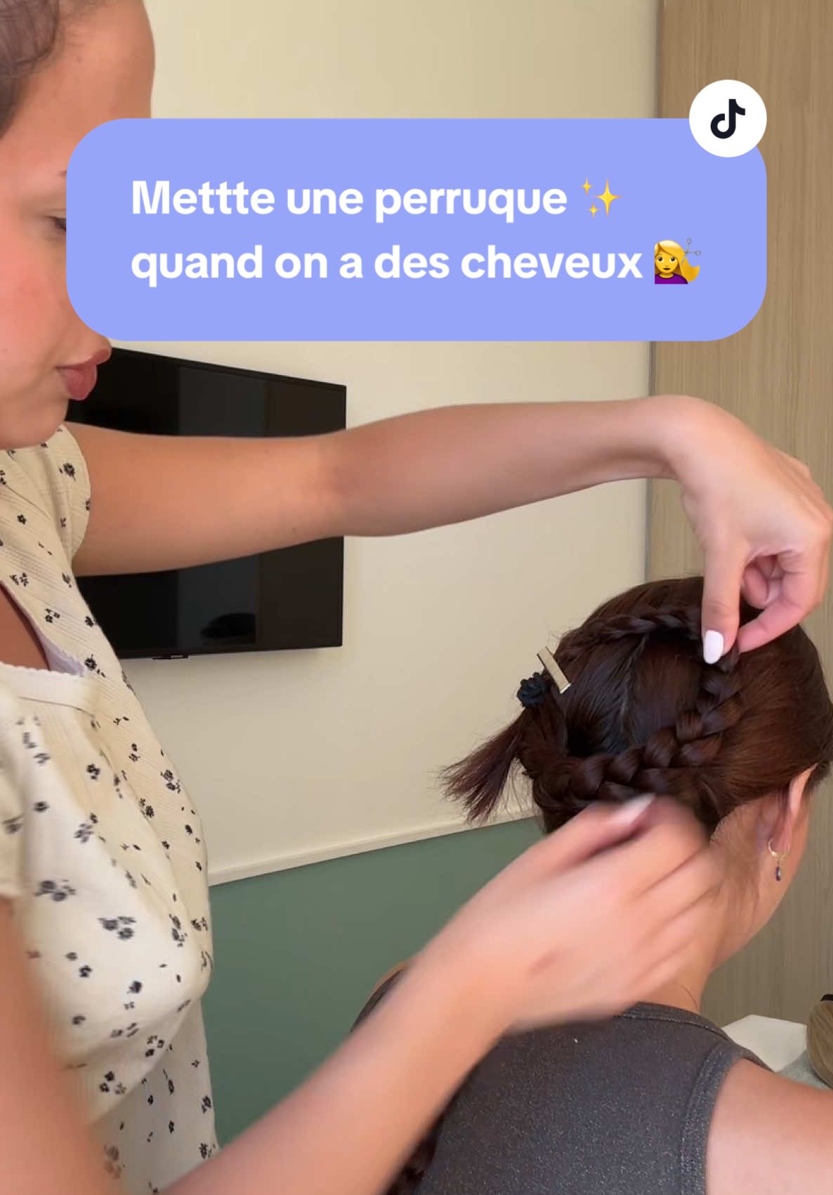 Comment se coiffer rapidement pour mettre une perruque quand on a des cheveux 💇‍♀️✨ (Merci à ma cousine pour m’avoir prêter sa tête 😂)  #perruque #poseperruque 