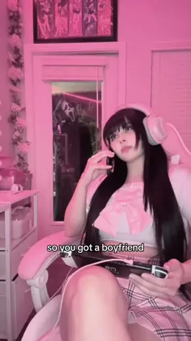 Go find out if we ever went on that date🫣 #ghostface #ghostfacecosplay #ghostfacecosplay #egirlmakeup #girlcosplayer @TheBlvckMask •Follows You 