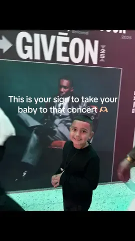 Such a great show and my baby had so much fun ! Thank you again @GIVĒON #giveonconcert #birthday #birthdaysurprise #mybaby #giveon 