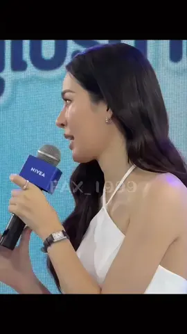 เรื่องจริงชีพิสูจน์กลิ่นหมาเด้นทุกวัน แมวตัวนี้หวงมากนะคะ👀 ถ้าน้องออมได้กลิ่นอื่น พี่หลิงจะรอดไหม55555 #DermaControlxLingOrm #lingorm #หลิงออม #ormkornnaphat #linglingkwong 