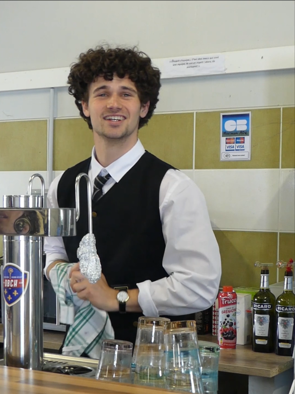 Envie d'lui en coller une au barman #humour #fyp 