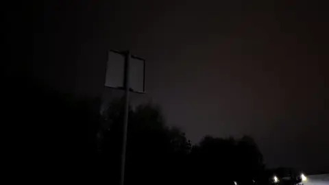 RUSSIA, NAGPAULAN NG MISSILE AT DRONE SA UKRAINE Dalawa ang naiulat na nasawi at dalawa pa ang sugatan matapos paulanan ng missile at drone ng Russia ang rehiyon ng Lviv sa Ukraine nitong Linggo, Oktubre 5. 📷: Reuters