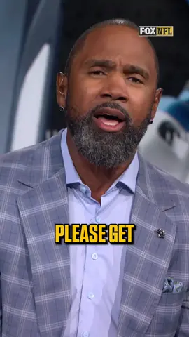 Woodson shows us how to get the ball past the line #nfl #charleswoodson 