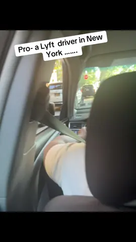 @Lyft  I wasn’t sure what was happening 😩 #nyc #lyft 
