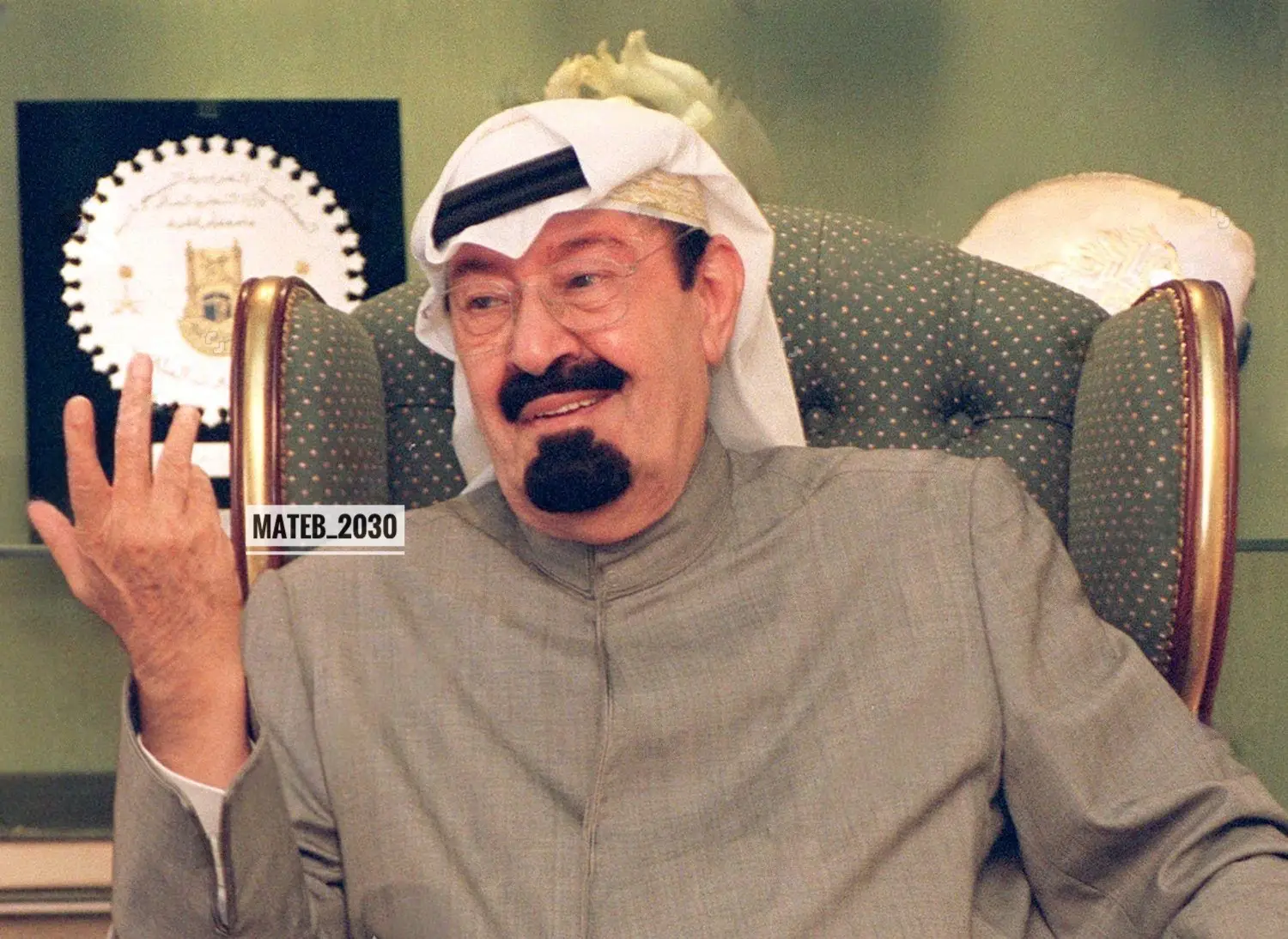 ولي العهد نائب رئيس مجلس الوزراء رئيس الحرس الوطني الأمير عبدالله بن عبدالعزيز آل سعود في صور التقطت له يوم الثلاثاء ٢٤ صفر ١٤٢٣هـ الموافق ٧ مايو ٢٠٠٢ م في قصره بالقرب من الدار البيضاء في المملكة المغربية .. حيث أجراء معه رئيس تحرير جريدة الشرق الأوسط عبدالرحمن الراشد حوار صحفي نُشر في يوم السبت ٢٨ صفر ١٤٢٣هـ الموافق ١١ مايو ٢٠٠٢ م ..  . . . . . . . . . . . . . . . . . .  . . ‏. . ‏⁧‫#الملك_عبدالله_بن_عبدالعزيز‬⁩ ⁧‫#السعودية‬⁩ ⁧‫#تصميمي‬⁩ #الملك_سعود #الملك_فيصل #الملك_خالد #الملك_فهد  #الملك_عبدالله #الملك_عبدالعزيز #عبدالله_بن_عبدالعزيز #جدة #الملك_عبدالله_بن_عبدالعزيز #ال_سعود #صورة #تاريخ #الرياض  #الملك_سلمان #محمد_بن_نايف  #محمد_بن_سلمان #ولي_العهد #سلطان_بن_عبدالعزيز #تصميم  #نايف_بن_عبدالعزيز #تعديل #عبدالعزيز_بن_فهد  #طلال_بن_عبدالعزيز #خالد_الفيصل  #بندر_بن_سلطان #البيعة  #ذكرى_البيعة #محمد_عبده #اصاله #راشد_الماجد #ماجد_المهندس  #احلام #انغام #بغداد #العراق #مصر #القاهرة #صدام_حسين #علي_عبدالله_صالح #حسني_مبارك #وزير_الخارجية_السعودي #فيصل_بن_فرحان #موسم_الرياض 