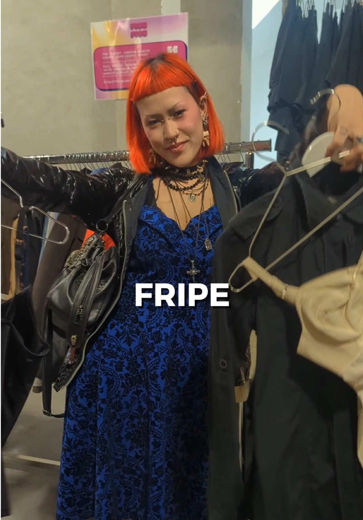 Le @Piou Piou Market de retour à #Angers 🥰 👉 Profite de réductions et avantages exclusifs en t’inscrivant à la communauté Piou Piou ! ✨ Près de 15 exposant.e.s vous présenteront leur travail  🛍 1 tonne de vêtements proposés de 2€ à 10€ + sélection premium et vintage à petits prix 💍 Des bijoux de seconde main vendus 2€ et 5€ + sélection de bijoux plaqué OR à partir de 10€  🎉 Tattoo - Nails - Gems C’est l’événement à ne pas rater à Angers au mois d’Octobre ! 📍Lieu : Salon curnonsky, 6 place Maurice Sailland 📅 Quand : le samedi 18 et le dimanche 19 octobre ⏰ Horaires du market : 12h00 - 20h00