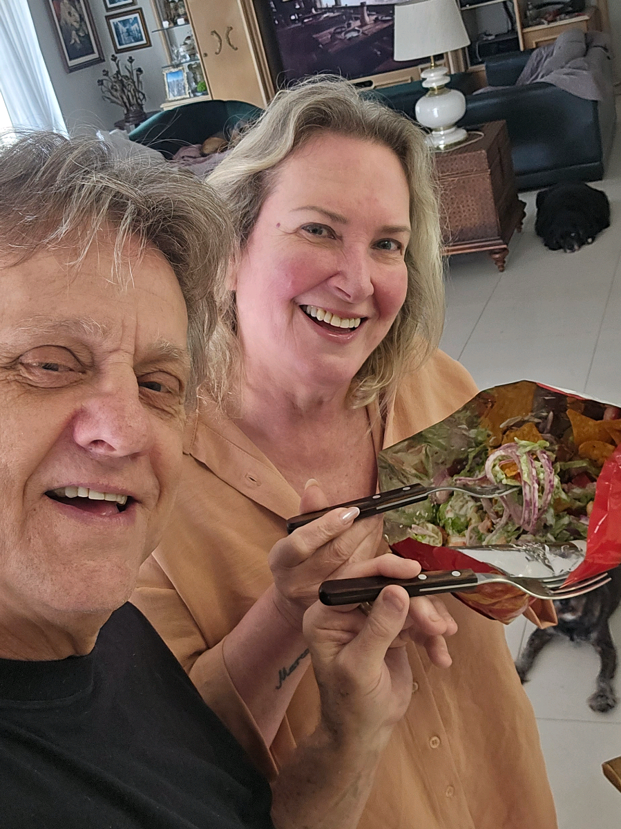 Sensação atualmente nos EUA, Salada no Pacote de Doritos!!