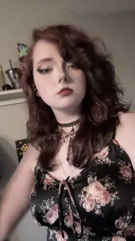 :p #goth #fyp #gothgirl #panicatthedisco #rose 