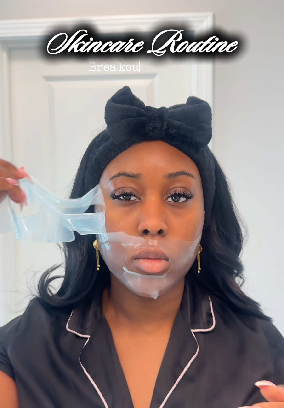 Skincare when your skin’s not skinning 😭 still showing up for her tho 💆🏾‍♀️ Products Used:  @Youth To The People Superfood Cleanser @Neutrogena Hydrogel Mask @LaRochePosayUS Double Repair Face Moisturizer & Hyalu B5 Serum @COSRX US Advanced Snail 96 Mucin Power Essence @Vaseline Lip Therapy Rosy Lips #skincareroutine #skincare #fyp