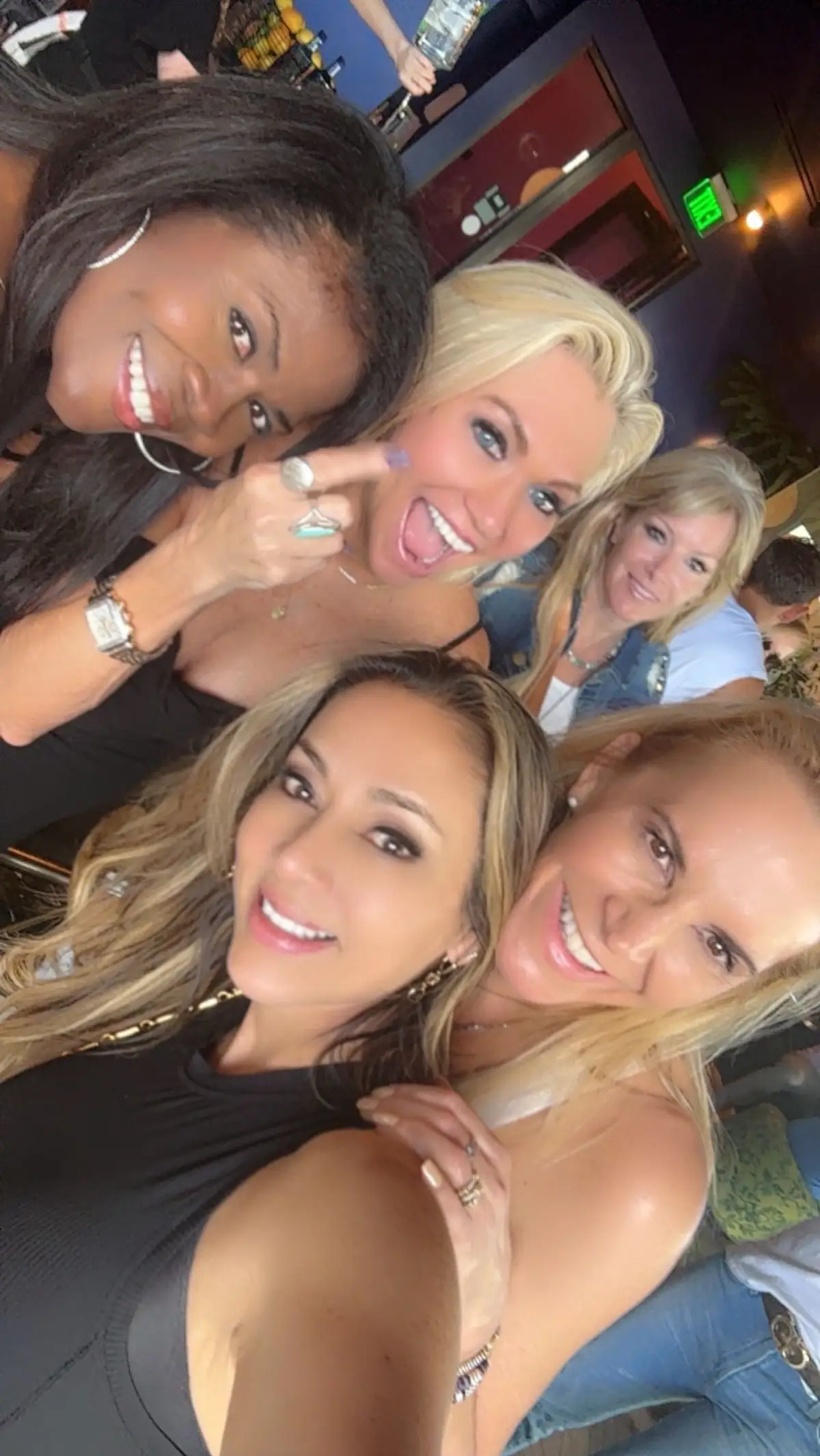 Pretty women in the middle of Denver, Colorado skylights.  💄 Glam & Grown Energy #GirlsNightOut #GrownAndGlam #SexyAndSophisticated #AllTheVibes #LateNightLuxury