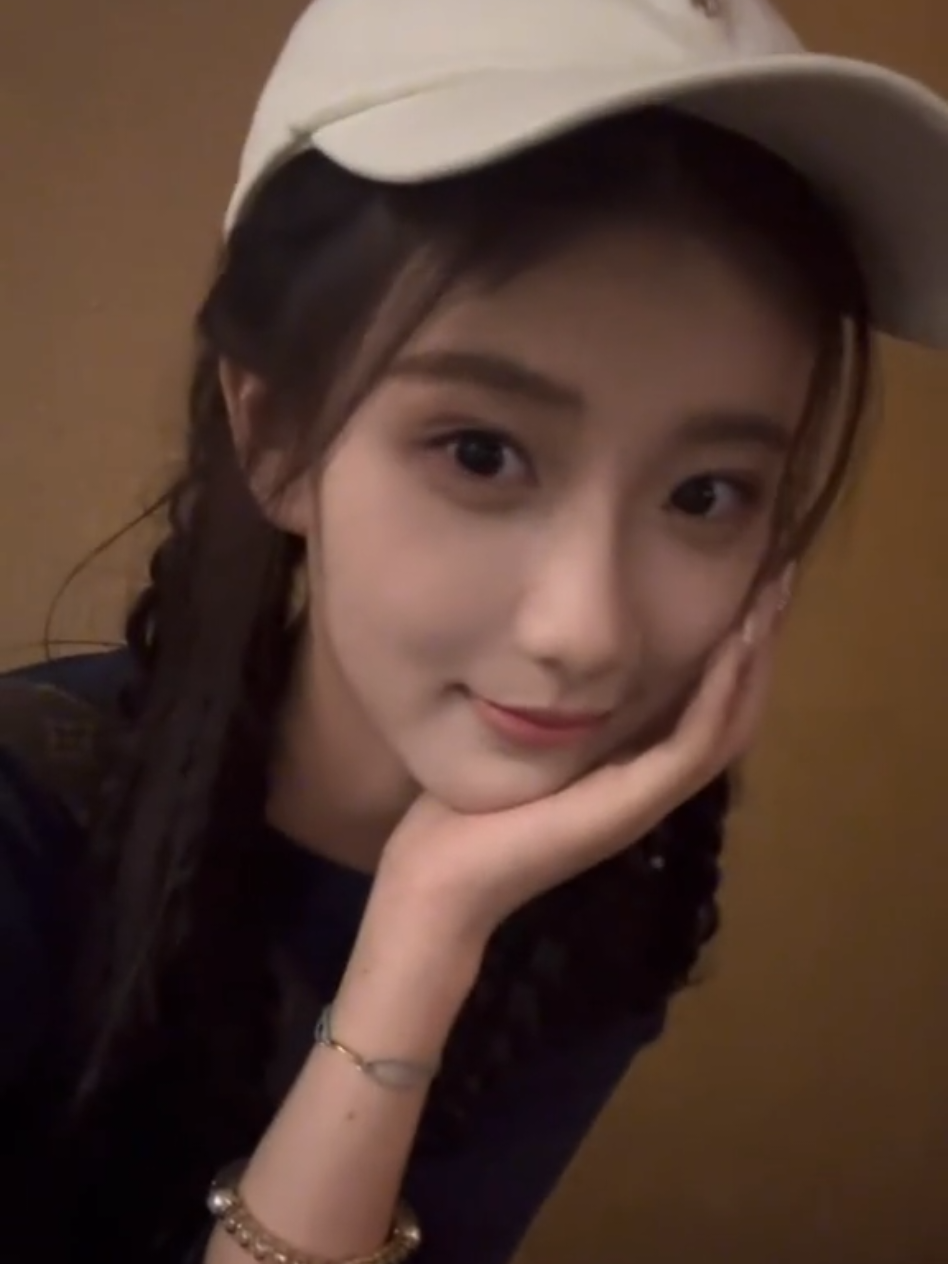 #如如从不听劝 前奏响起的0.8秒后所有人都听懂了遗憾 