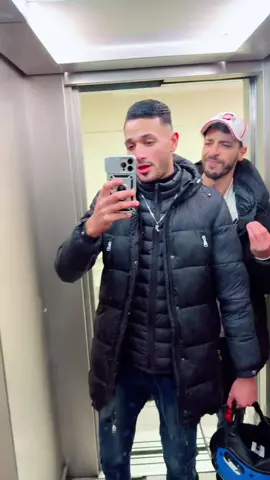 قالك خسيس  يؤتمن باع الأصيل بي المال 🤷‍♂️🕺🏻@🇪🇬 hussam hosny 🇫🇷 #karimelking❤️ #مصر #paris 