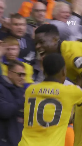 A powerful Marshall Munetsi strike!! 💥 #Wolves #PremierLeague #MarshallMunetsi 