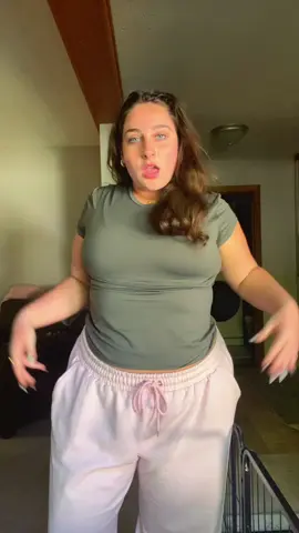 in october #OOTD #outfitinspo #fyp #fypシ #viral 