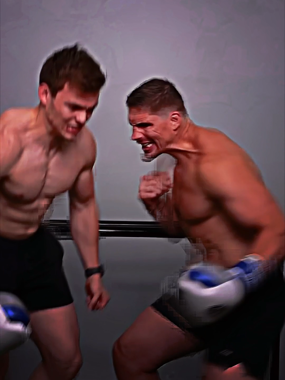 Professional Bodybuilder Tried To Handle Liver Punches From The Greatest Kickboxer #ricoverhoeven #kickbox #champion #browney 
