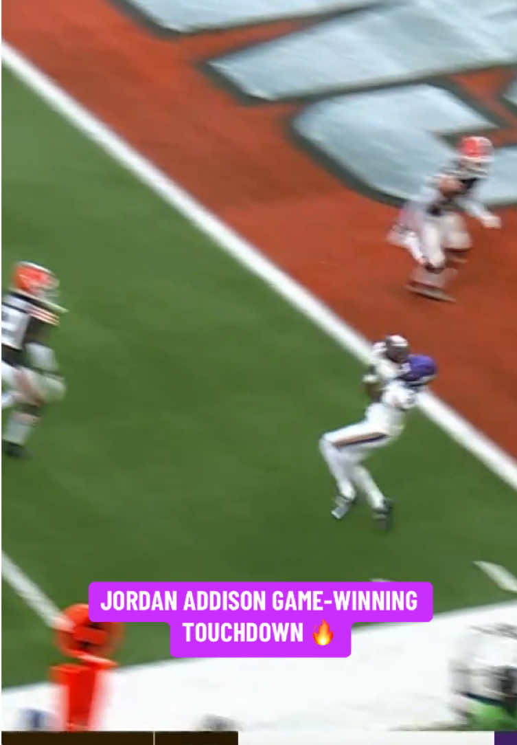 so clutch 😤 #jordanaddison #minnesotavikings #nfl 