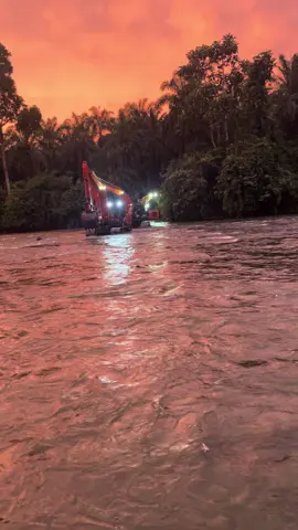 #operator_excavator #kulitambang👷 #sijunjungpunyo #lari #fyp 