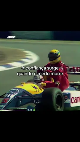 Existem momentos em que o medo tenta gritar mais alto do que a vontade de vencer. Ele fala sobre fracasso, sobre dor, sobre o que pode dar errado. Mas chega um instante em que você decide não ouvir mais. É quando a coragem começa a crescer em silêncio, ocupando o espaço que o medo deixou. A partir daí, cada passo se torna mais firme, cada escolha mais confiante. Você entende que o segredo não é não sentir medo, mas não deixá-lo te paralisar. Quando a força dentro de você fala mais alto, nada consegue impedir o que está por vir.