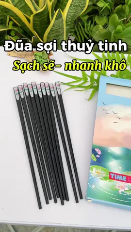 Từ ngày dùng đũa này là không còn lo đũa ẩm mốc, hay đen đầu đũa nữa rồi#duasoithuytinh #duaancom #giadungtienich #viralvideo #xuhuong  @Phượng riviu🍋  @Phượng riviu🍋  @Phượng riviu🍋 
