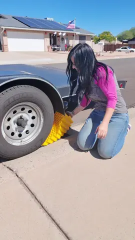 Flat trailer tire no problem! #cool 