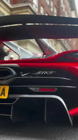 hi. #koenigsegg #jesko #mayfair #fyp #viralvideo 