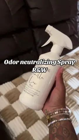 Smell so good ….   I’m obsessed #r#randwcor#roomsprayf#fallscentshomescents #tiktokshopcreatorpicks 
