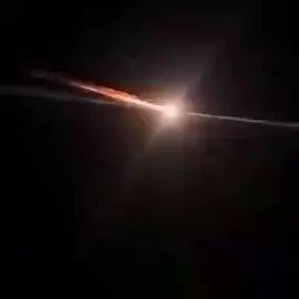 kira kira ini meteor apa rudal ya?  sebuah kejadian bola api yang terjatuh dari langit sekitar jam 21.00 wib di daerah cirebon  #beritanews #viral #cirebon #meteorjatuh #fyp 