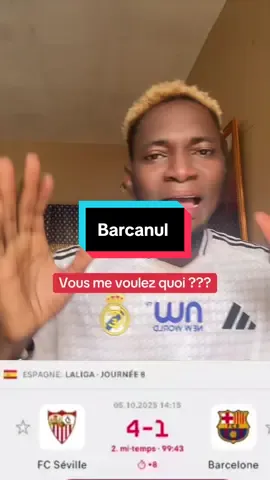Qu’est-ce que vous voulez que je fasse aujourd’hui ?? 😂😂😂#comediahumor #noviolence #FootballTikTok #comedia 