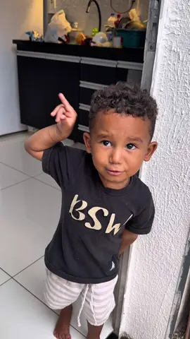Theo não sabe ser parceiro 😒