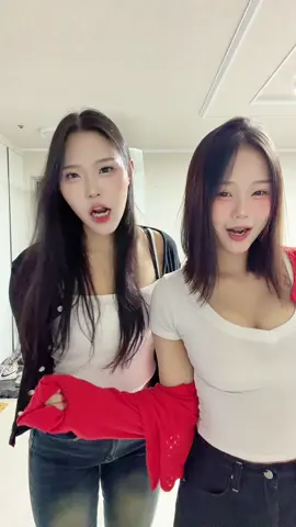 누가 언니고 누가 동생이게?#추천 #자매틱톡 #프로지각녀 #fyp #칭칭언니귀여워 