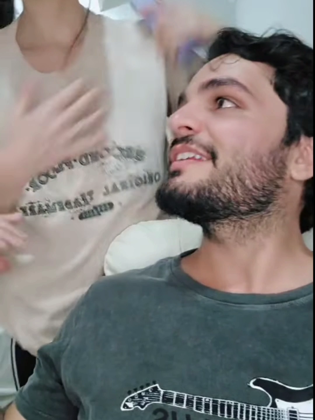 Comprando o que Queremos_ Reflexões Sobre Desejos e Felicidade 🇮🇹 Comprare Ciò che Desideriamo: Riflessioni su Desideri e #Felicità #lawofattraction #manifestation  #affirmations #spirituality  #fyp / #foryoupageofficiall