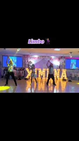 Quinceañera @️ #surprisedance #xv #limbo #daddyyankee #dance @daddyyankee 