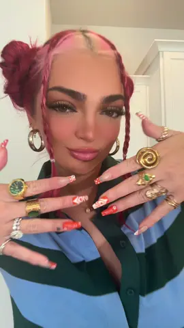 custom nails? just for me?🥹 thank you @Beyondcanva_nails 🧡 #nails #nailart #newnails #nailtrends #fyp 