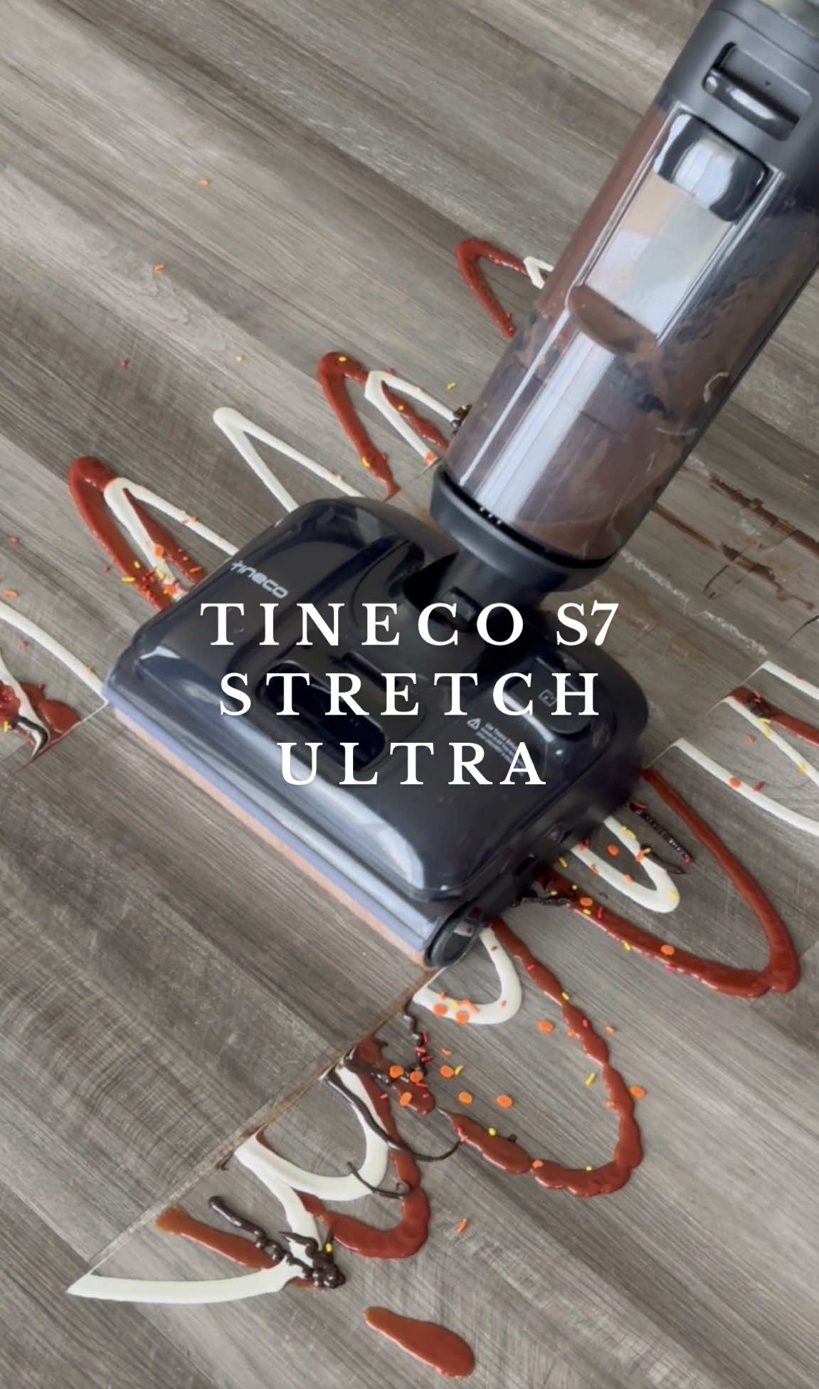 Vacuum & Mop at the same time with the Tineco Floor One S7 Stretch Ultra!🤩Link in mi bi0🔗 Use my code : TINECOKATE for your very own!  Easy cleaning with @Tineco-US #CleanTok #cleaning #Tineco #cleanwithme #mopping 