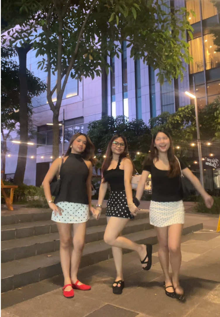 matching fits with my girlies 💋🍒 @Janelle @K✿ #fyp #polkadots 