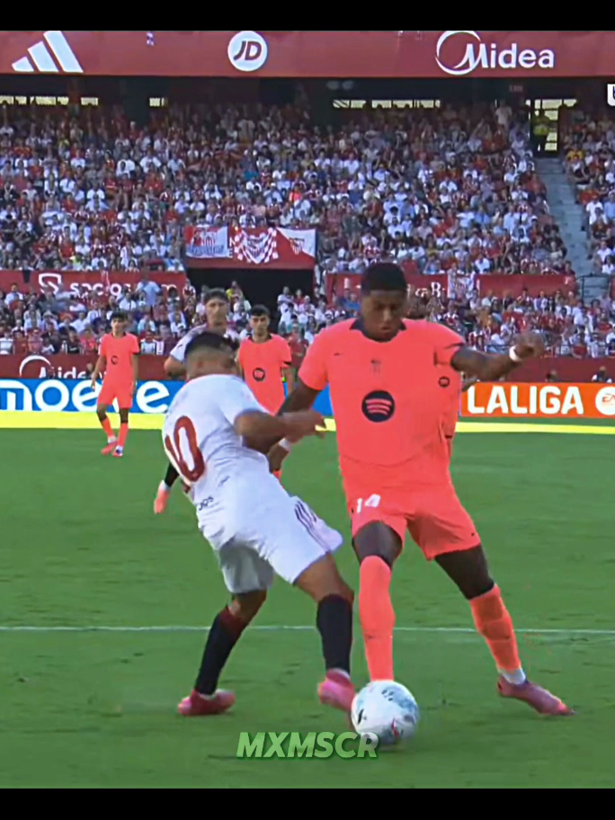 Rashford did everything today 💀  #barca #rashford 