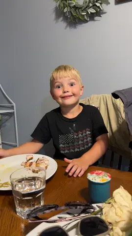 NO FOR REAL  #funnyvideos #kidsoftiktok #girlfriend 
