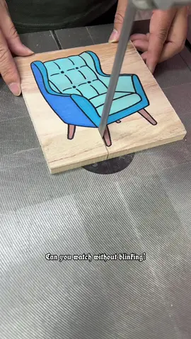 Can you watch without blinking? #woodcarving #relaxing #woodworking #asmr #satisfying 