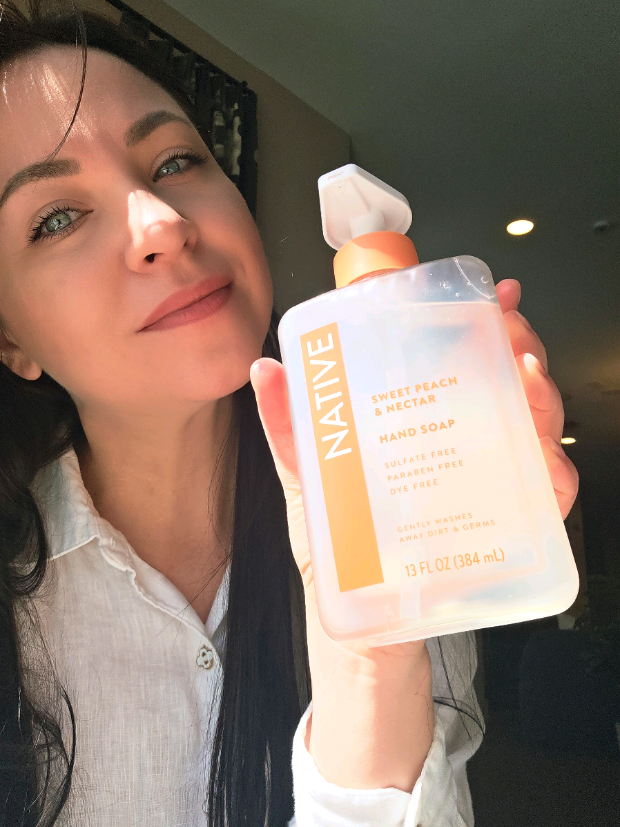 Thank you for this gift @influenster and @Native  It reminds me summer time 🌞 #complimentary #GiftedbyNative #SweetPeachNectarHandSoap #ugc #skincare 