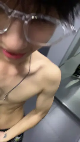 🤓