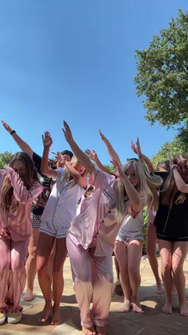 Hoco w the best people!! 🥳 |@ everyone| #hoco #Homecoming #transition #dance #hocodress 