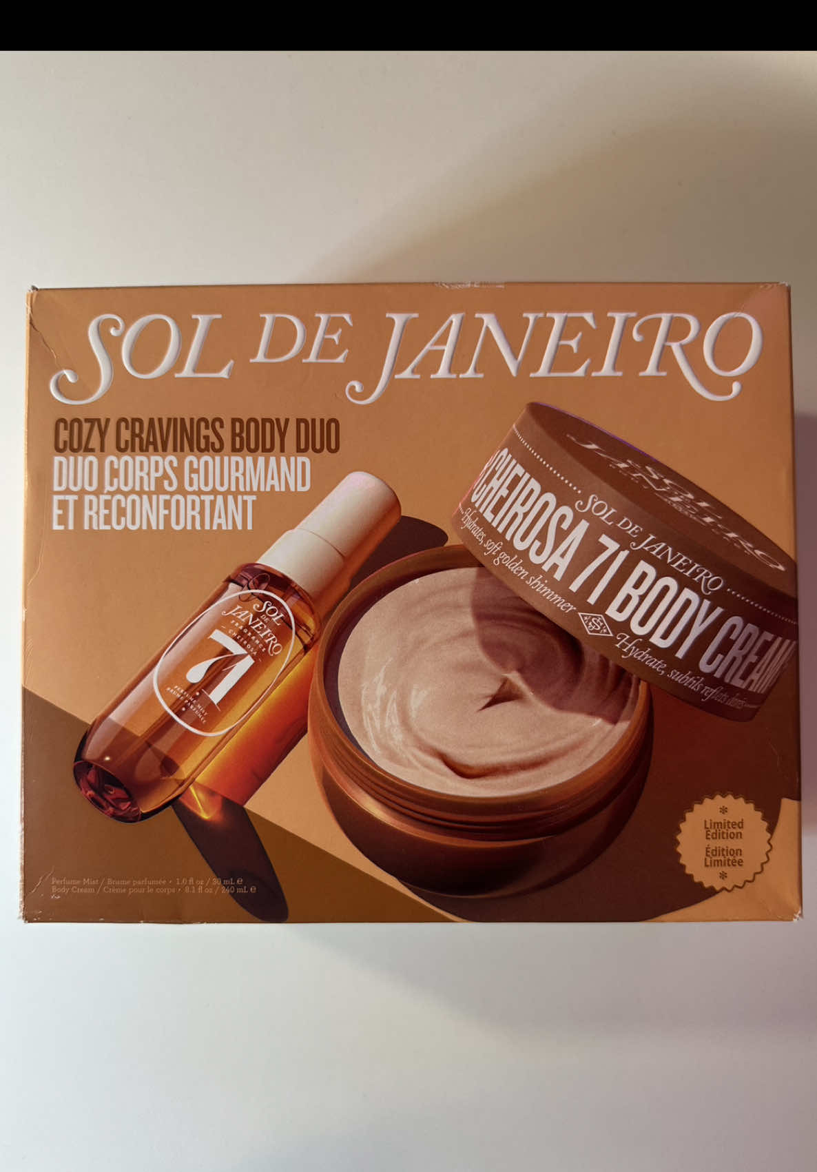 🤎 On peut parler de l’odeur du numéro 71 de @Sol de Janeiro Inc 🍨☁️✨ 🤍 En édition limitée chez @sephora @SEPHORA  #soldejaneiro #71 #soldejaneiro71 #sephora #autum 