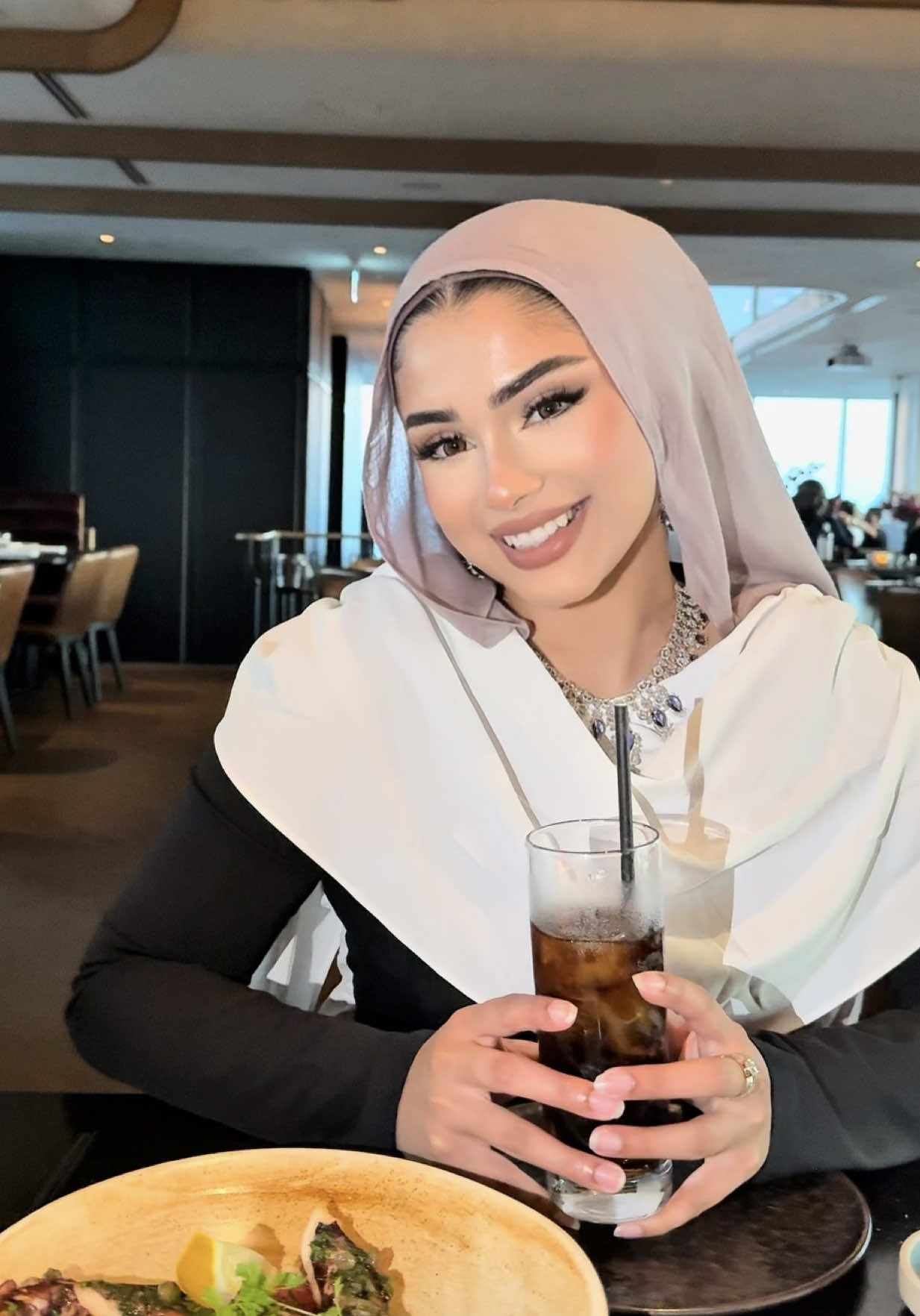Dress from @lichiarabia 