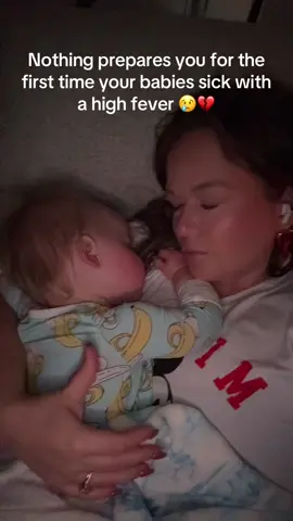 Cuddles and love until she gets better💔All the tips and suggestions are welcomed! #sickbaby #MomsofTikTok #momsover30 #momshelpingmoms #cuddles 