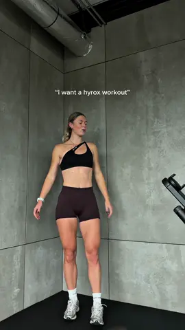 Brutal 🥵 …. but the quicker you are, the shorter it’ll be :)) | outfit @DFYNE code SAV for 10% 4 rounds >>  300m ski 25m burpee broad jumps 80m farmers carry 40m sandbag lunges 20x squat box jumps 20x wall balls #hyrox #hyroxtraining #gymmotivation #Fitness #hybridathlete 