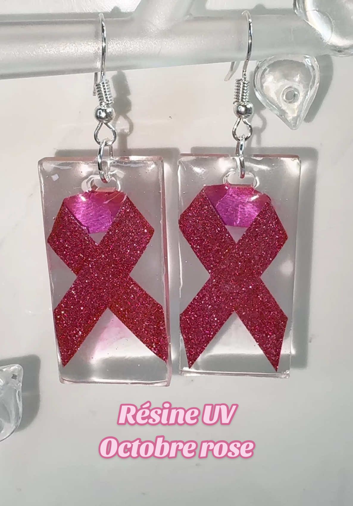 Octobre rose en résine UV tuto  #resin #pourtoi #tutorial #octobrerose #fyp 