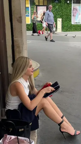 #trend #Aria_in_sky #flightattendant #airport #reactions 