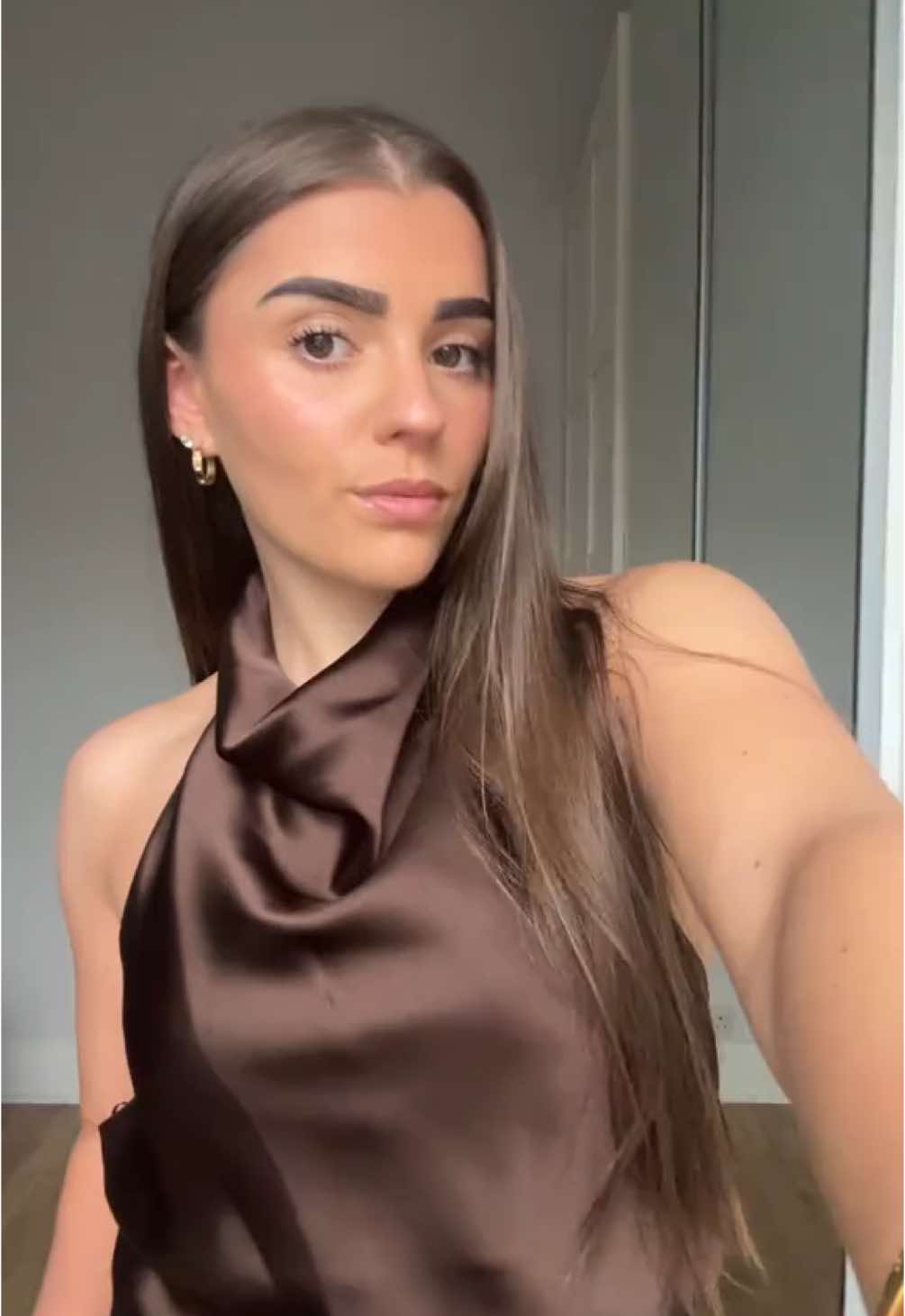 Just a moment for the outfit 😍 #fyp #fashion #outfitinspo #autumn #fypp 