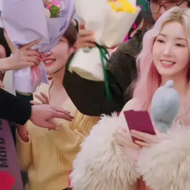 ngakak bowtietahhhh🤣 #confidencequeen #parkminyoung 